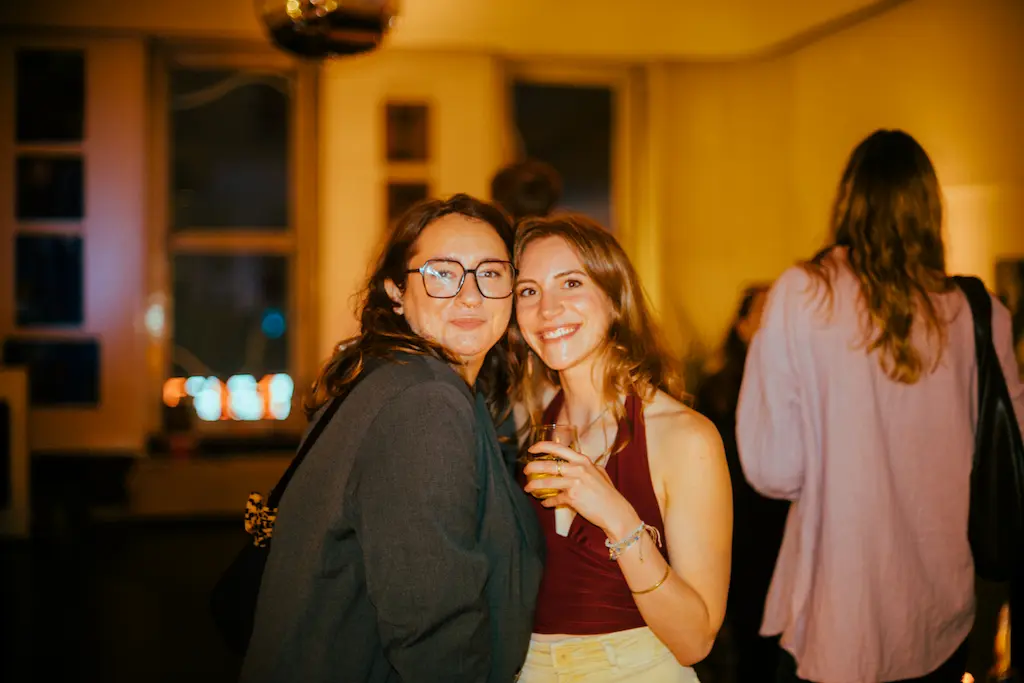 Stay Awesome Events in Kassel - Community-Events, Morning Rave, Vernissagen, Yoga und kulturelle Veranstaltungen